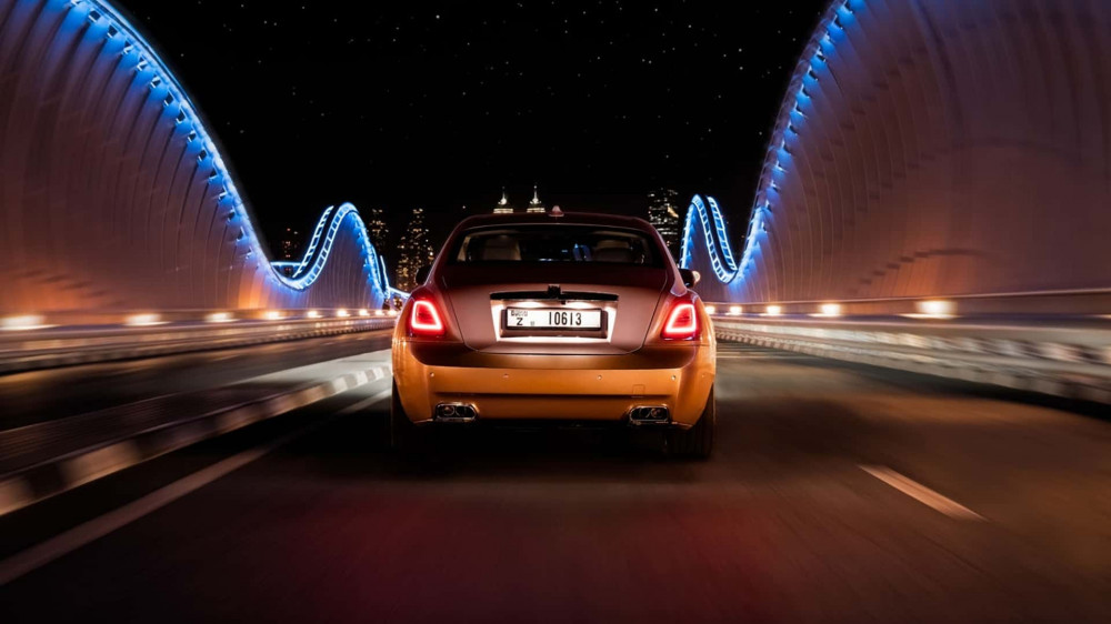 Two-Tone Roll-Royce Ghost Extended